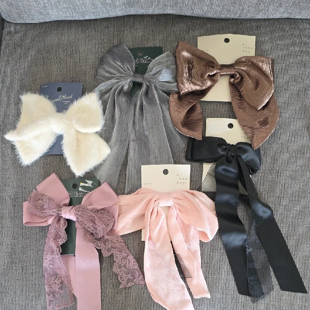 Elegant Hair Bows Set in A Variety Of Colors, 6 NWT